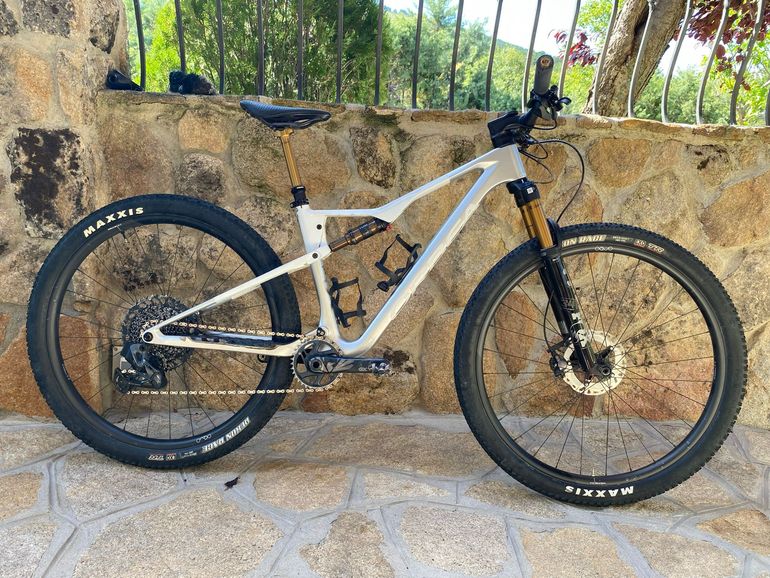 Käytetty Orbea OIZ M-PRO AXS 2023 2023 Mountainbike — kuva 1 / 5