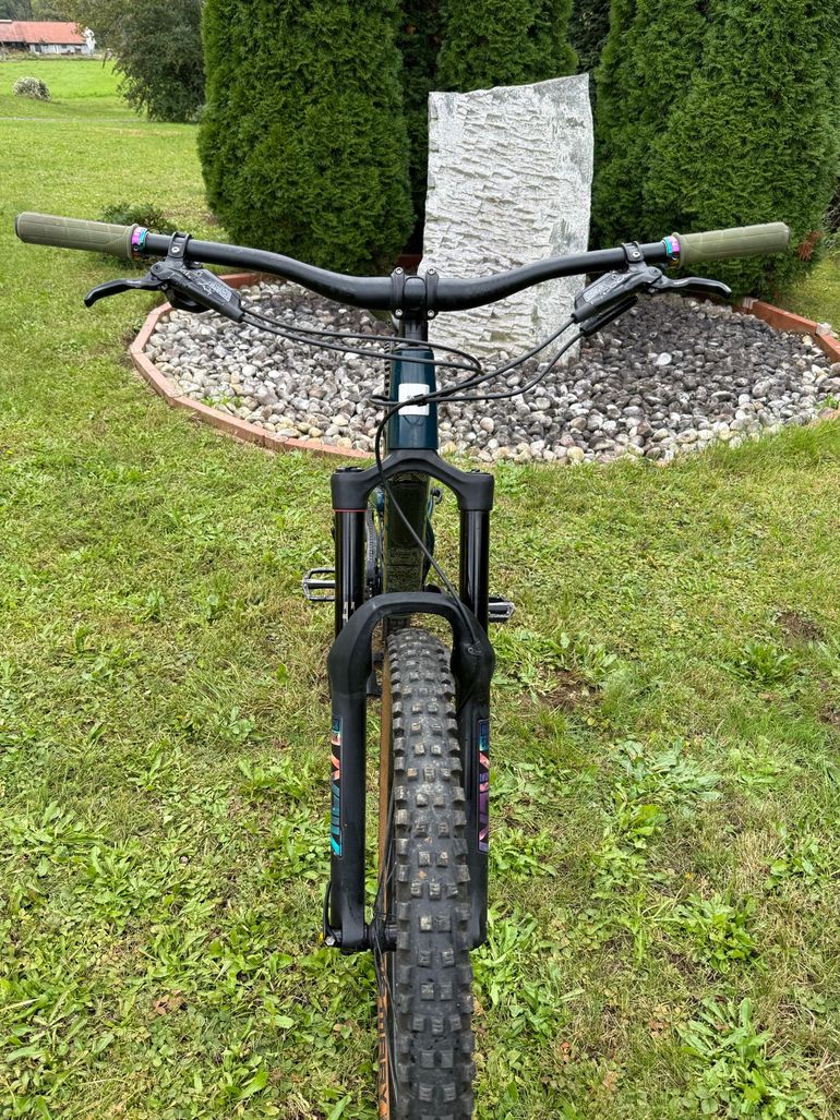 Używany Santa Cruz Nomad C R 2018 2018 Mountainbike — zdjęcie 5 z 9