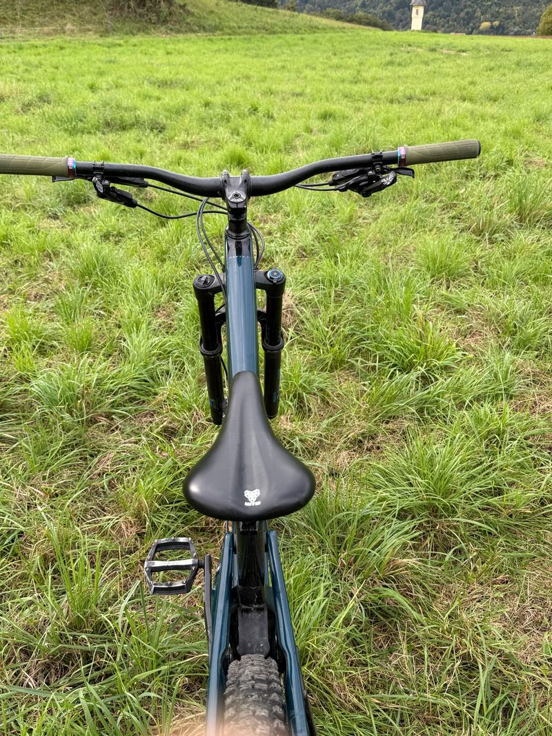 Used Santa Cruz Nomad C R 2018 2018 Mountainbike, Green, 27.5 — image 4 of 9