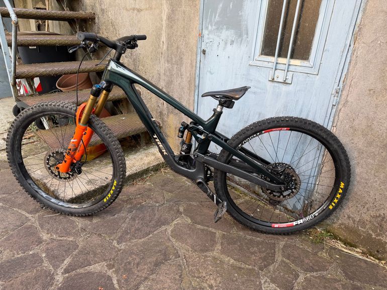 Used Trek Slash SRAM XX Eagle AXS (T-Type) 2025 Mountainbike, Green — image 2 of 6