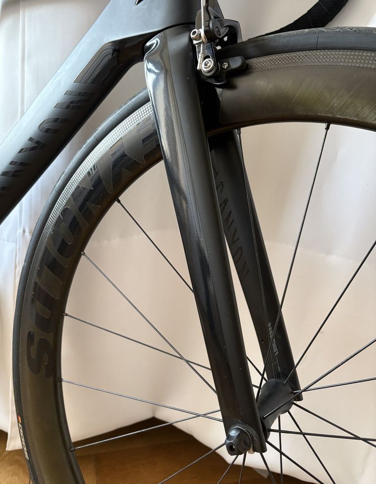 Używany Canyon Aeroad CF SL 7.0 2020 2020 Road & Gravel — zdjęcie 5 z 10