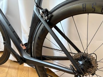 Używany Canyon Aeroad CF SL 7.0 2020 2020 Road & Gravel — zdjęcie 6 z 14