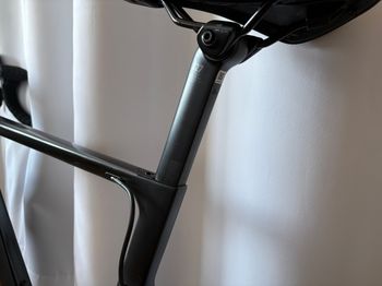 Używany Canyon Aeroad CF SL 7.0 2020 2020 Road & Gravel — zdjęcie 4 z 10