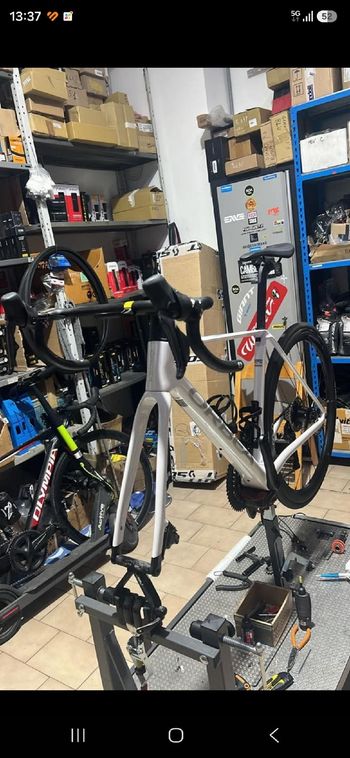 Used Orbea Orca M20i TEAM ED PWR 2026 2026 Road & Gravel, White — image 3 of 3