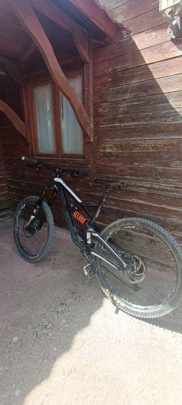 Gebrauchtes YT Industries Jeffsy SRAM GX 2017 Mountainbike, Schwarz — Bild 2 von 5