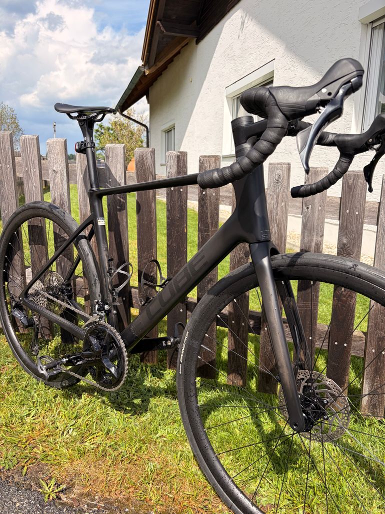 Used CUBE ATTAIN C:62, RACE 2026 2026 Road & Gravel, Black — image 4 of 6