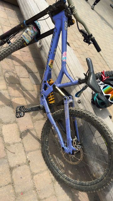 Brugt Specialized Demo Race 2025 2025 Mountainbike — billede 2 af 4