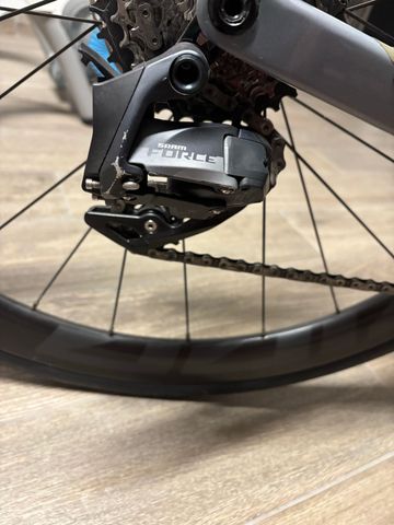Used Scott Addict SRAM Force eTap AXS 2022 Road & Gravel, Light Gray — image 10 of 11