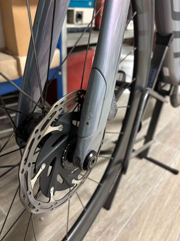 Used Scott Addict SRAM Force eTap AXS 2022 Road & Gravel, Light Gray — image 3 of 11