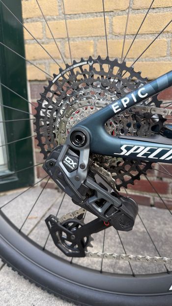 Used Specialized Epic World Cup Expert - SRAM GX AXS, RockShox Select+ 2025 2025 Mountainbike, Green, 29 — image 3 of 12