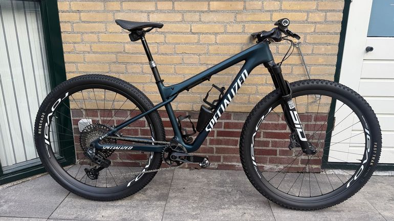 Used Specialized Epic World Cup Expert - SRAM GX AXS, RockShox Select+ 2025 2025 Mountainbike, Green, 29 — image 1 of 12