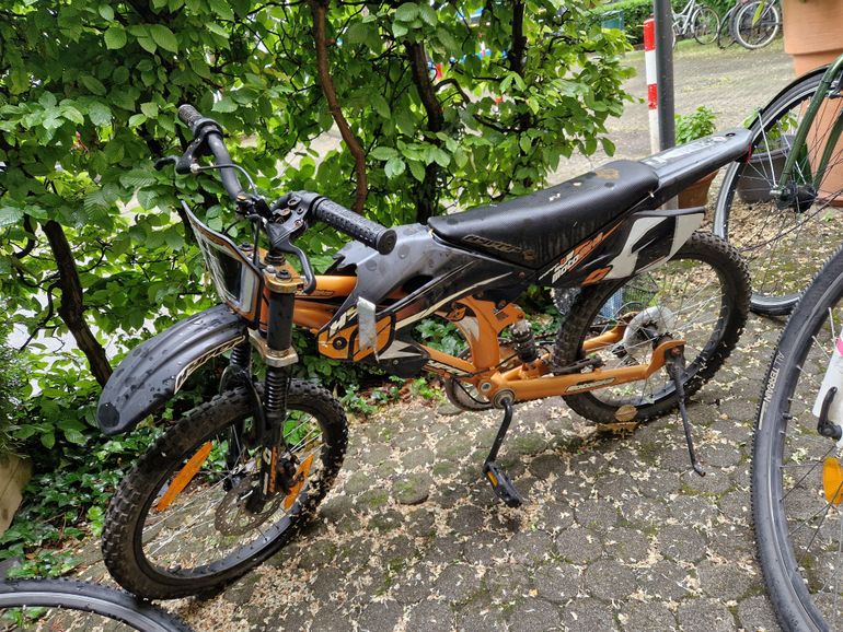 Used Motocross Moto Bike Hyper - Motocross Fahrrader 2016 Youth, Orange — image 1 of 6