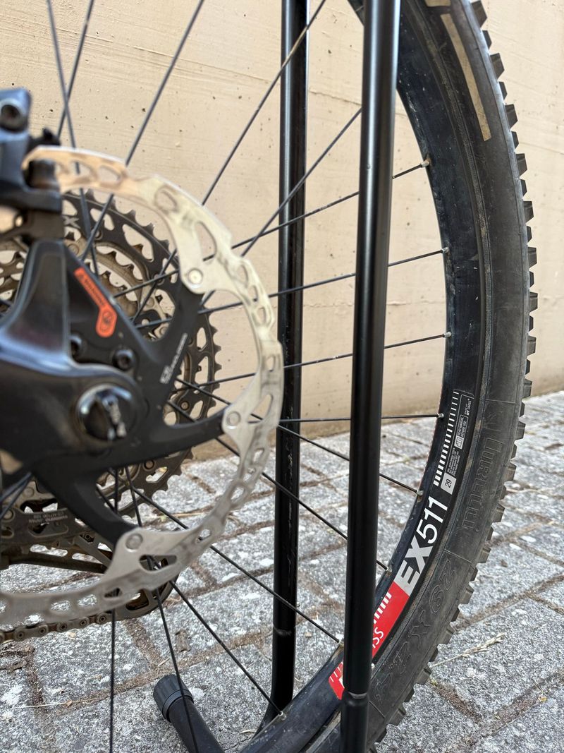 Canyon Spectral 29 CF 7 2023 2023 Mountainbike usato, Nero — immagine 7 di 8