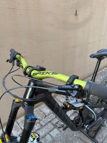 Canyon Spectral 29 CF 7 2023 2023 Mountainbike usato, Nero — immagine 6 di 8