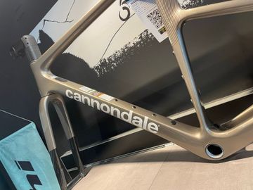 Brugt Cannondale SuperSix EVO Frameset 2025 Road & Gravel — billede 3 af 4