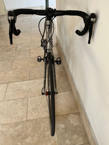 Used Bianchi Intenso 105 2018 2018 Road & Gravel, Light Gray — image 5 of 7