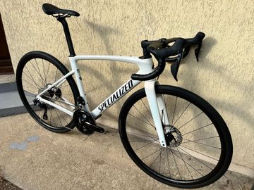 Used Specialized Roubaix SL8 Comp 2025 2025 Road & Gravel, White — image 2 of 9
