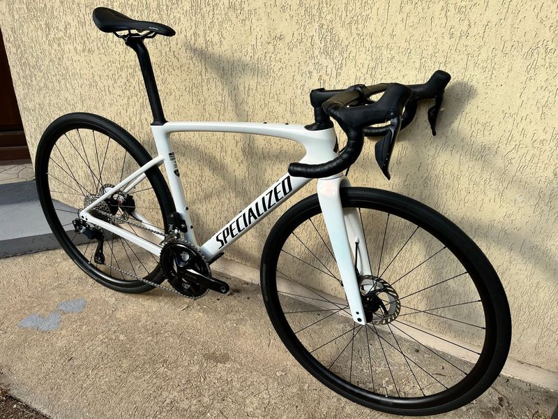 Used Specialized Roubaix SL8 Comp 2025 2025 Road & Gravel, White — image 2 of 9