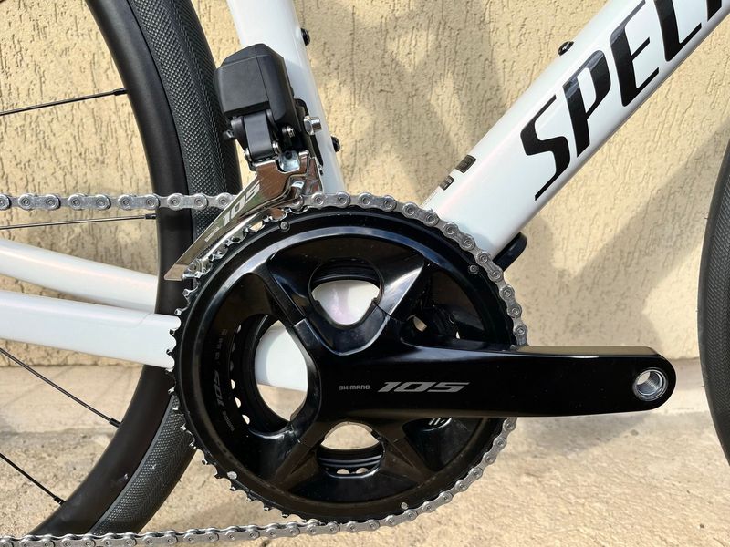 Used Specialized Roubaix SL8 Comp 2025 2025 Road & Gravel, White — image 3 of 9