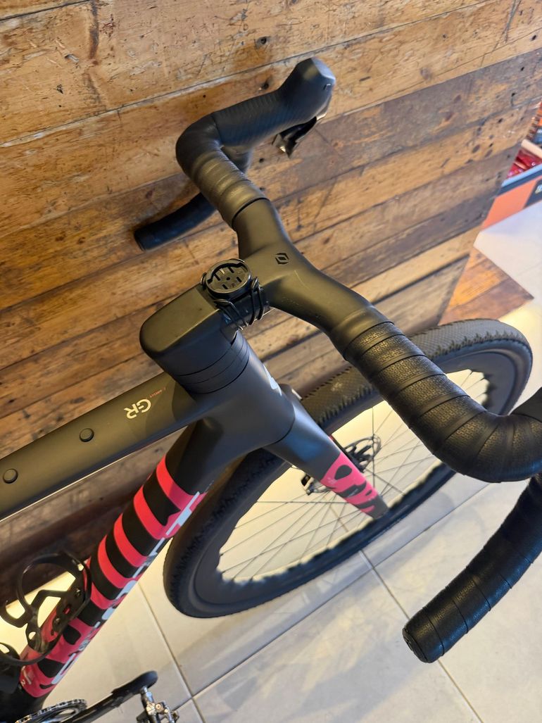 Used Scott Addict RC Frameset 2026 Road & Gravel, Black — image 8 of 9