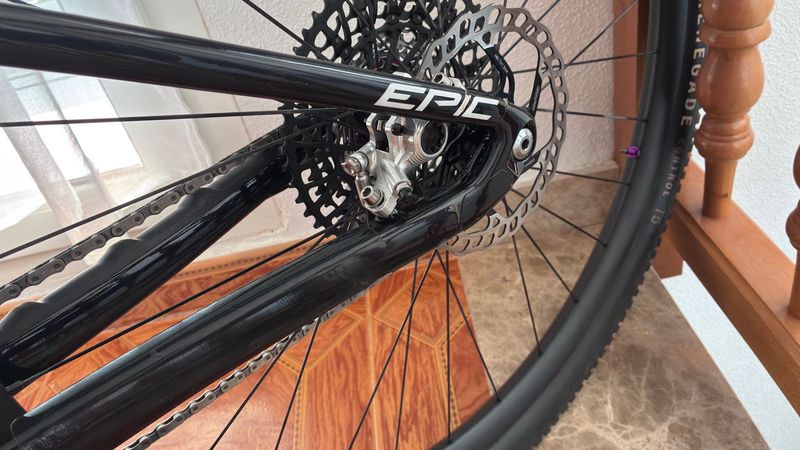 Used Specialized Epic EVO Pro LTD 2023 2023 Mountainbike, Black, 29 — image 7 of 11