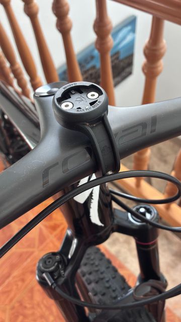 Used Specialized Epic EVO Pro LTD 2023 2023 Mountainbike, Black, 29 — image 5 of 11