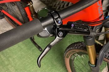 Używany BMC Fourstroke 01 ONE 2021 2021 Mountainbike — zdjęcie 18 z 20