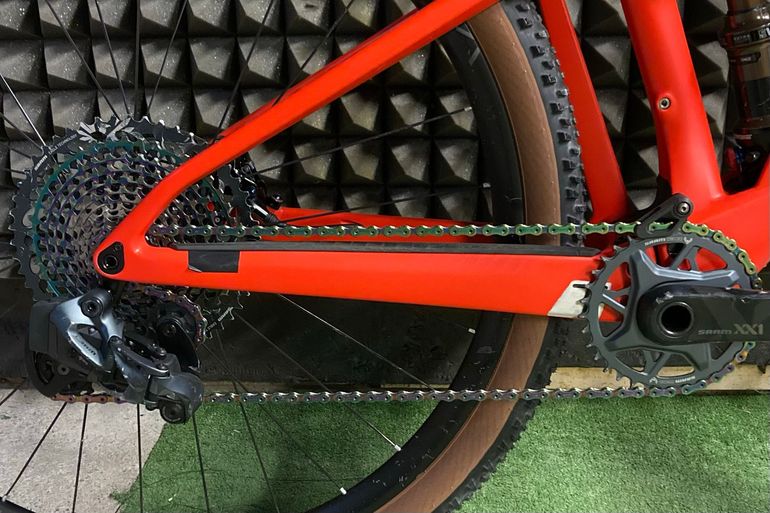 Używany BMC Fourstroke 01 ONE 2021 2021 Mountainbike — zdjęcie 3 z 20