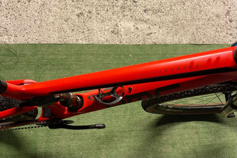 Używany BMC Fourstroke 01 ONE 2021 2021 Mountainbike — zdjęcie 10 z 20