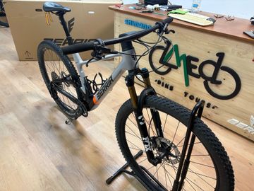 Berria FS MAKO BR 4G EVO - RS FOX FACTORY 2026 2026 MTB usato
