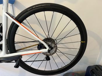 Used BMC Roadmachine Shimano Ultegra 2020 Road & Gravel, White — image 5 of 6