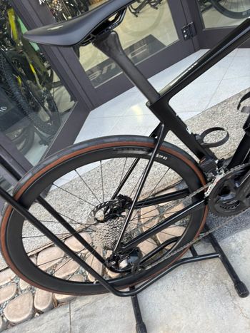 Używany BMC Teammachine SLR 01 SEVEN 2027 2027 Road & Gravel — zdjęcie 5 z 7