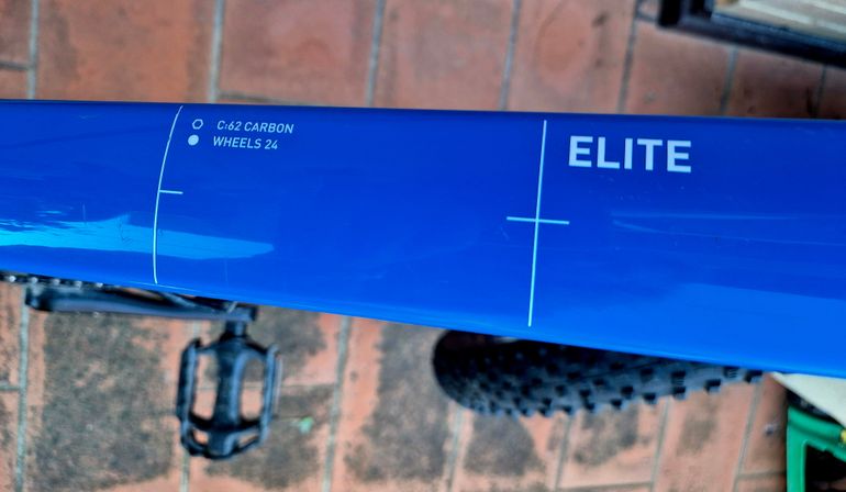 Used CUBE ELITE 240 PRO 2022 2022 Youth, Blue — image 4 of 6