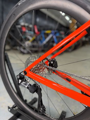 Używany Scott Addict RC30 Di2 Carbon 2025 Road & Gravel — zdjęcie 6 z 10