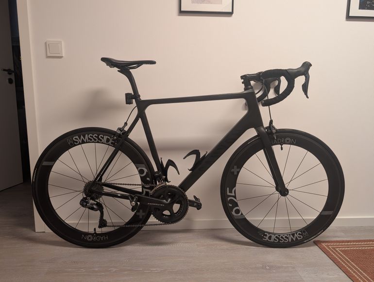 Used Canyon Ultimate CF SL 9.0 Di2 2019 2019 Road & Gravel, Black — image 1 of 10