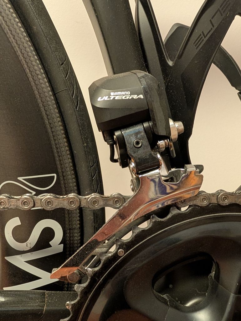 Used Canyon Ultimate CF SL 9.0 Di2 2019 2019 Road & Gravel, Black — image 7 of 10