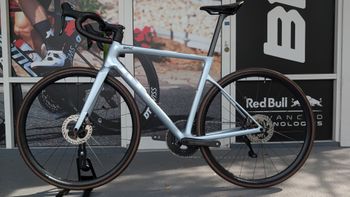 Used BMC Teammachine SLR ONE 2027 2027 Road & Gravel, Blue — image 2 of 5