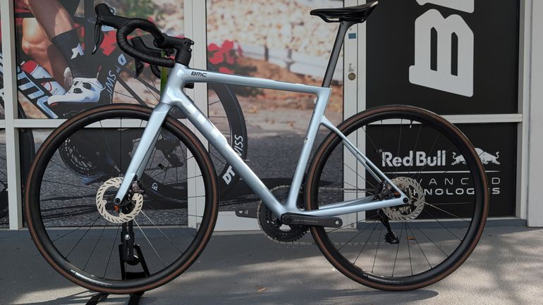 Used BMC Teammachine SLR ONE 2027 2027 Road & Gravel, Blue — image 2 of 5