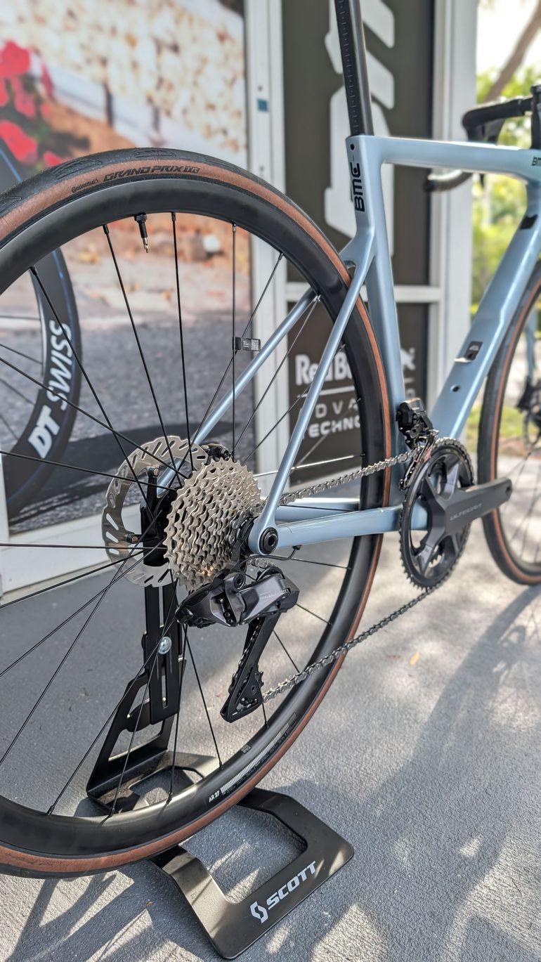 Used BMC Teammachine SLR ONE 2027 2027 Road & Gravel, Blue — image 5 of 5
