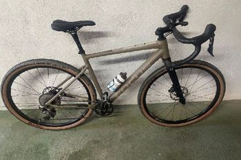 Used Focus ATLAS 6.9 2022 2022 Road & Gravel