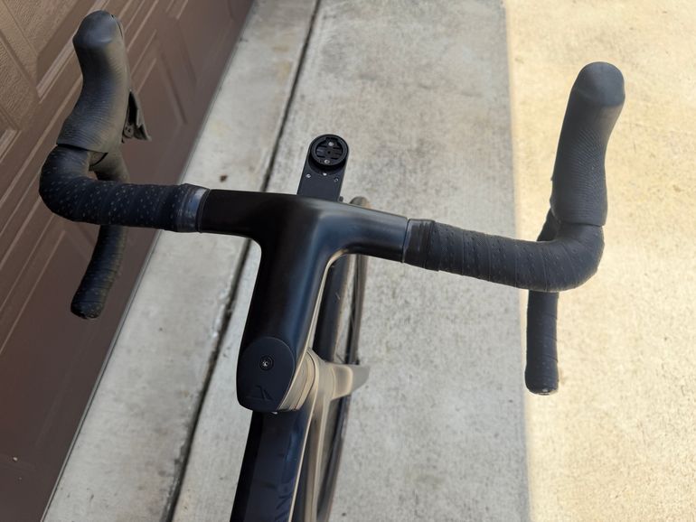 Used Canyon CF SLX 9 Disc ETap 2023 Road & Gravel, Black — image 10 of 13