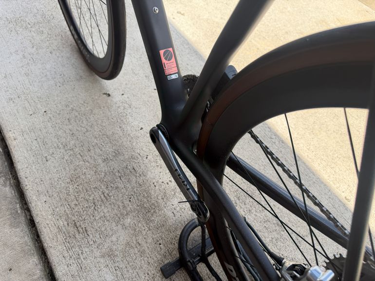 Used Canyon CF SLX 9 Disc ETap 2023 Road & Gravel, Black — image 6 of 13