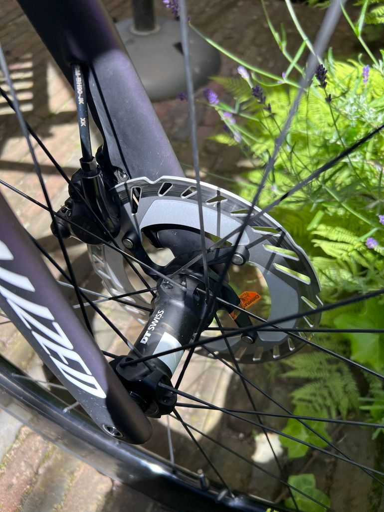 Used Specialized Tarmac SL8 Expert - Shimano Ultegra Di2 2026 2026 Road & Gravel, Black — image 3 of 11