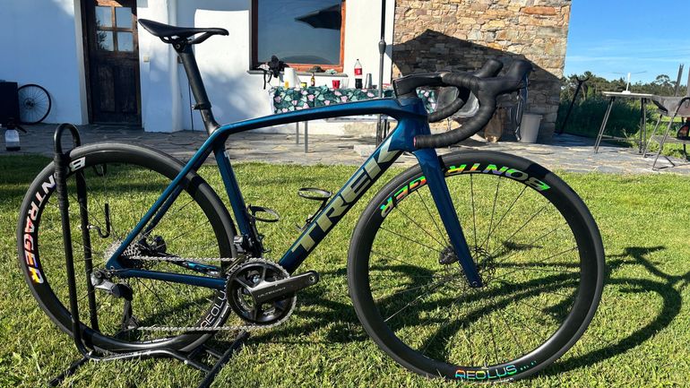 Used Trek Émonda SL 7 2022 2022 Road & Gravel, Blue — image 11 of 31