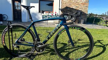 Used Trek Émonda SL 7 2022 2022 Road & Gravel, Blue — image 10 of 31