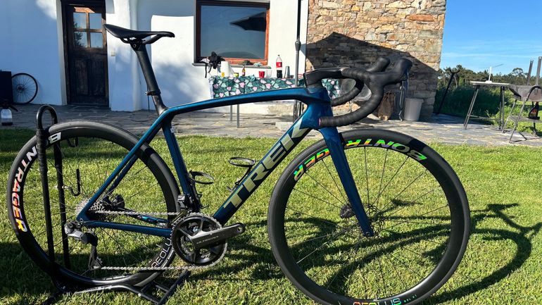 Used Trek Émonda SL 7 2022 2022 Road & Gravel, Blue — image 10 of 31