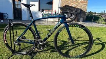 Used Trek Émonda SL 7 2022 2022 Road & Gravel