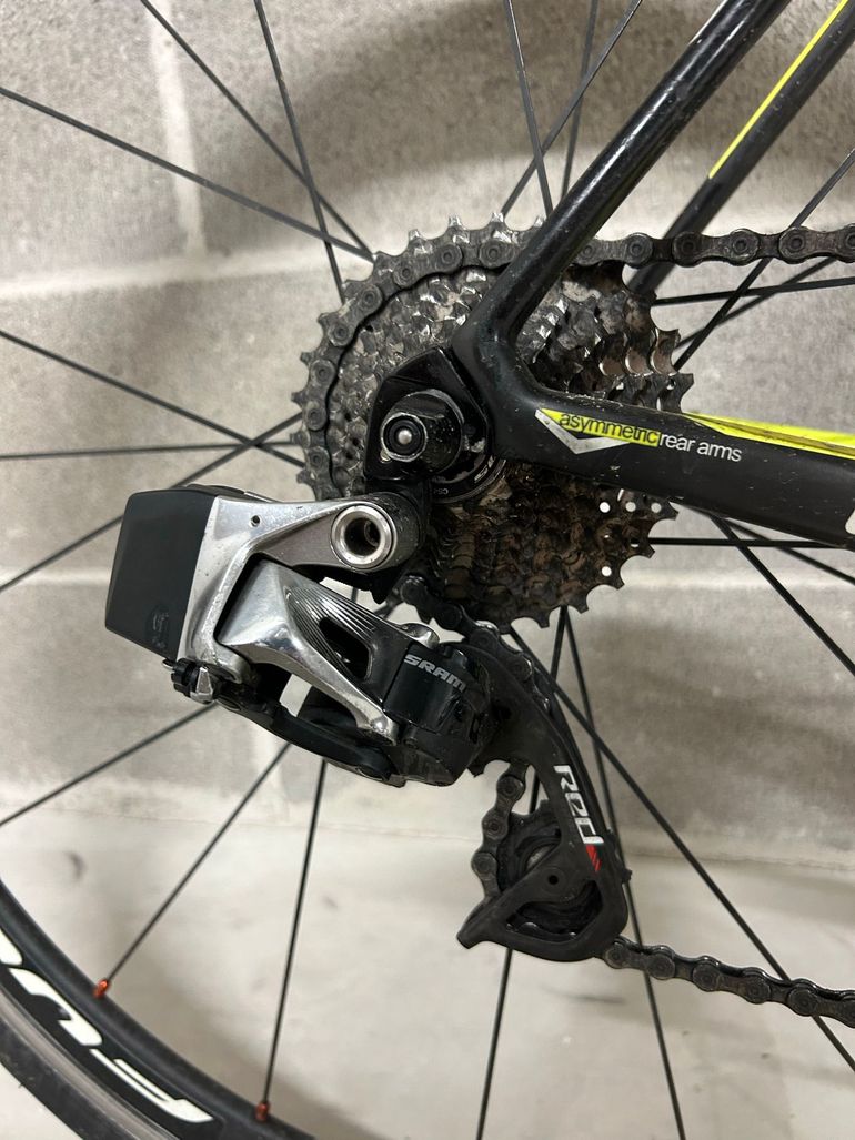 Tweedehands Wilier Custom SRAM Red eTap 2018 Road & Gravel — afbeelding 4 van 5