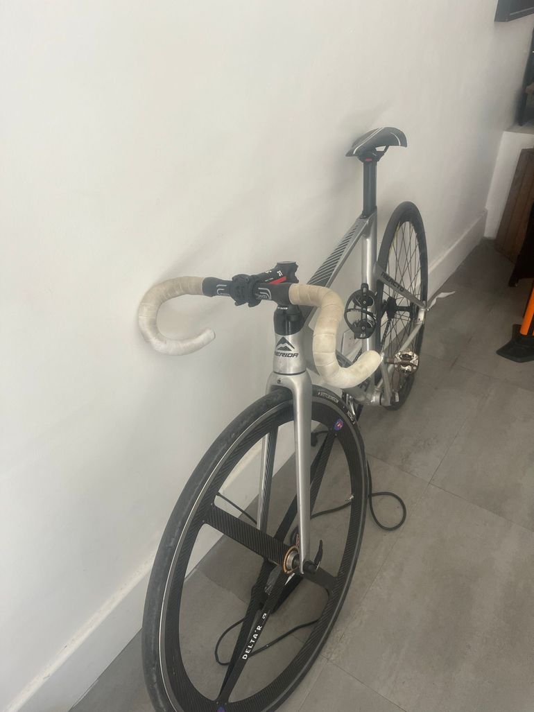 Używany Merida REACTO TRACK 900 2022 2022 Road & Gravel — zdjęcie 3 z 3