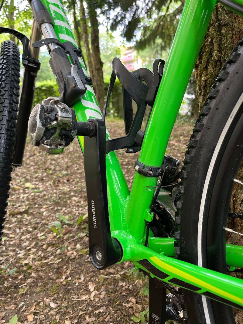 Specialized Rockhopper Shimano Acera 2016 Mountainbike usato, Verde — immagine 5 di 8